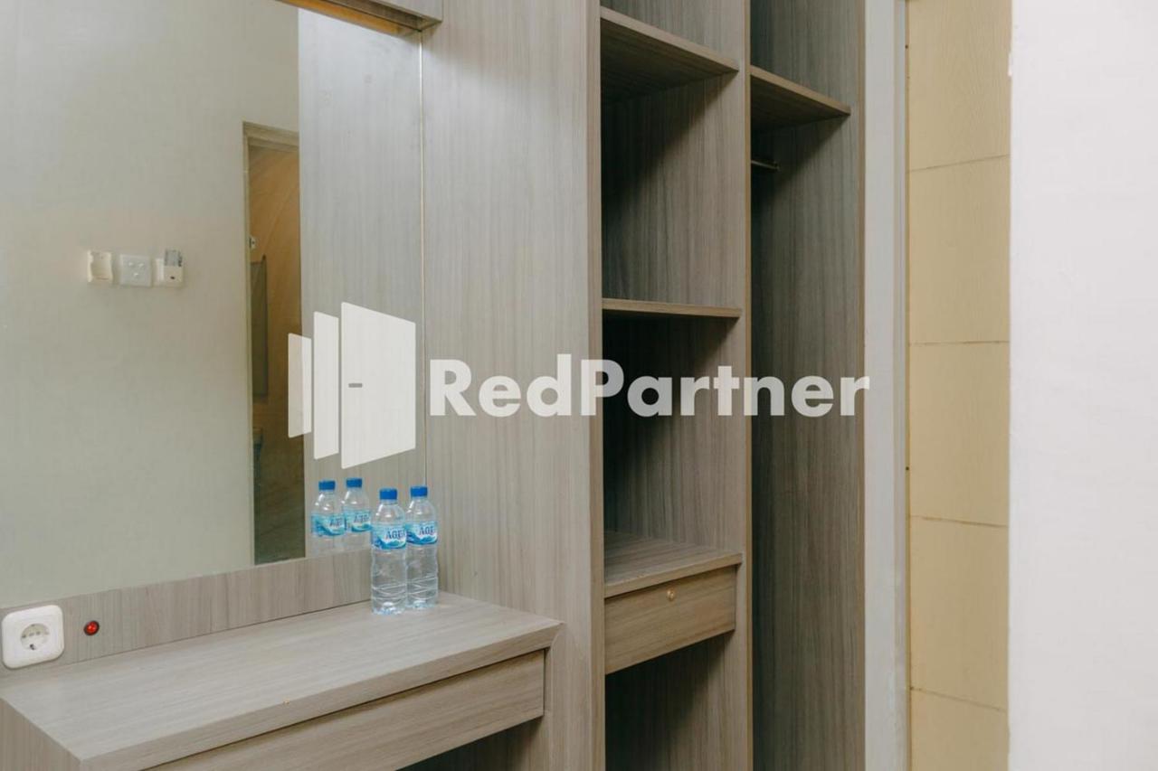 We Stay Residence Redpartner Surabaya Exterior foto